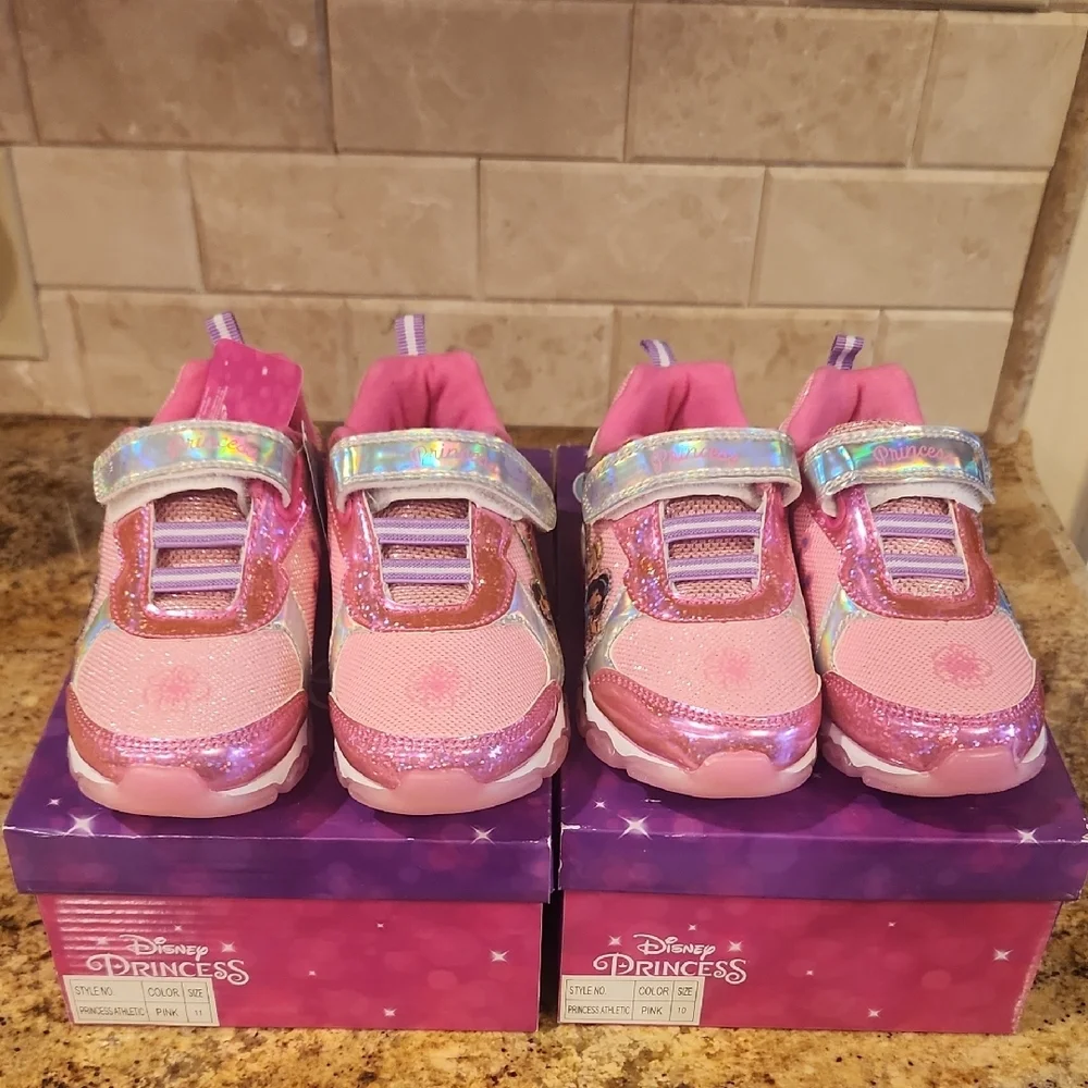 DISNEY PRINCESS LIGHT-UP Sneakers.  NEW In Box! Tiana Arial Cinderella & Jasmine
